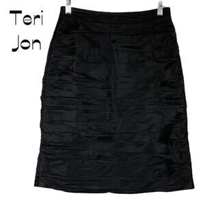 Teri Jon Black 100% Silk BodyCon Ruched Party Event Skirt NWOT Size 4